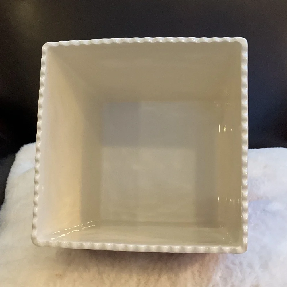 Williams Sonoma Ceramic Popcorn Holder
